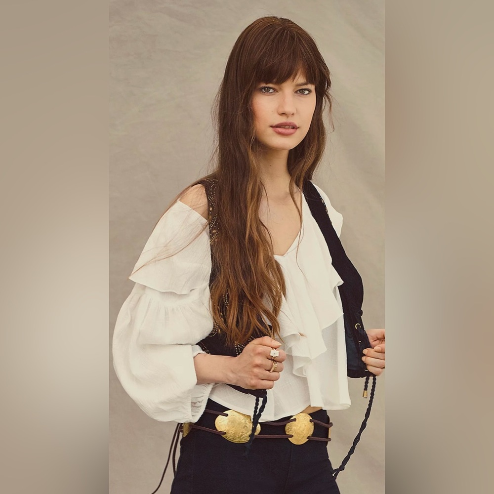 NWT Free People Zuri Blouse M White Ruffled Cropped New $68 retail - Picture 6 of 7